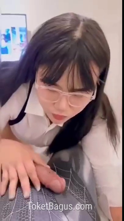 Alter Kirey Ngewe Minta Emut Dulu Baru Crotin