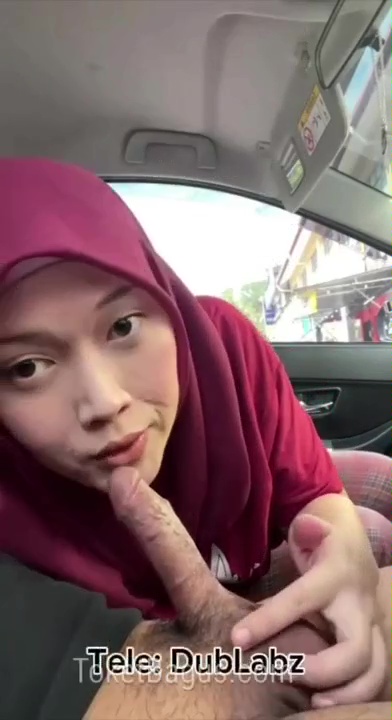 Ibu Guru TK SD Jilbab Merah Mesum Dalam Mobil